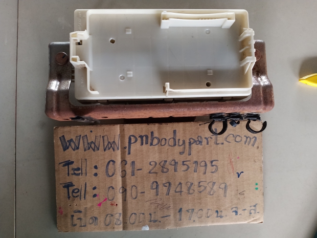 P.กล่องฟิวส์ในคอลโซลรับกล่องETAC  Z.O-1