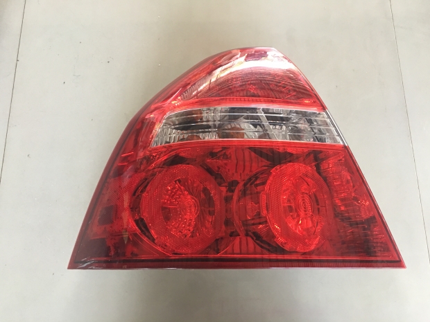 ไฟท้ายเชฟอาวีโอ่ซ้าย View 1