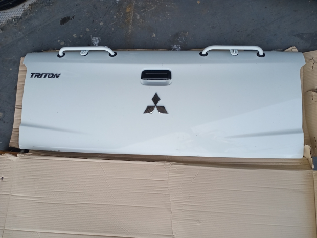 P. ฝาท้าย Triton 2016 ตอนเดียว